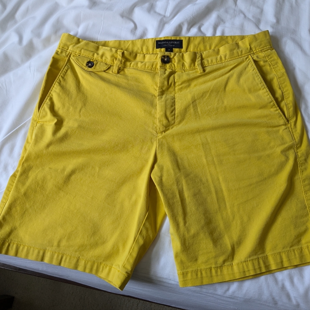 Banana Republic Lived-In Short